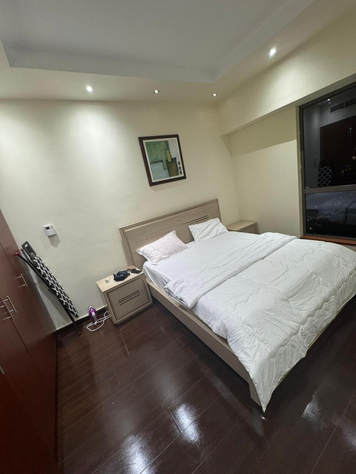 דובאי Sadaf 8 Jbr Luxury Master Bedroom Near Tram מראה חיצוני תמונה