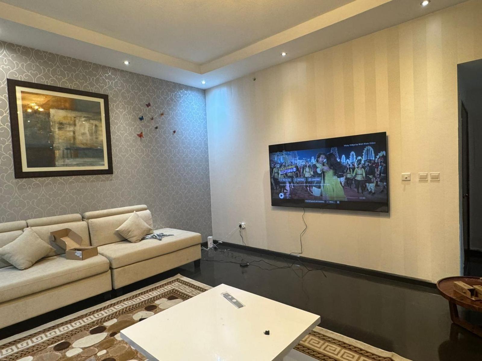 דובאי Sadaf 8 Jbr Luxury Master Bedroom Near Tram מראה חיצוני תמונה